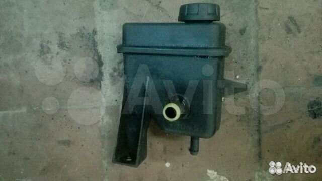 Насос гидроусилителя Mitsubishi Carisma