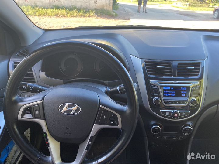 Hyundai Solaris 1.6 AT, 2016, 77 000 км