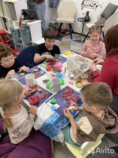 Уроки игры на фортепиано, гитаре, вокал