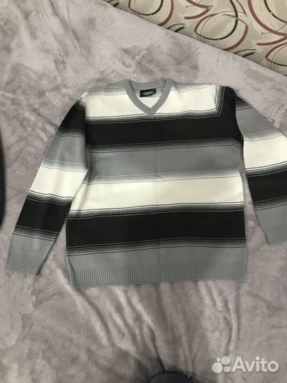 Свитер мужской