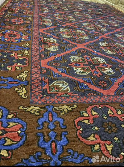 Ковер шерстяной