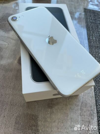 iPhone SE (2020), 64 ГБ