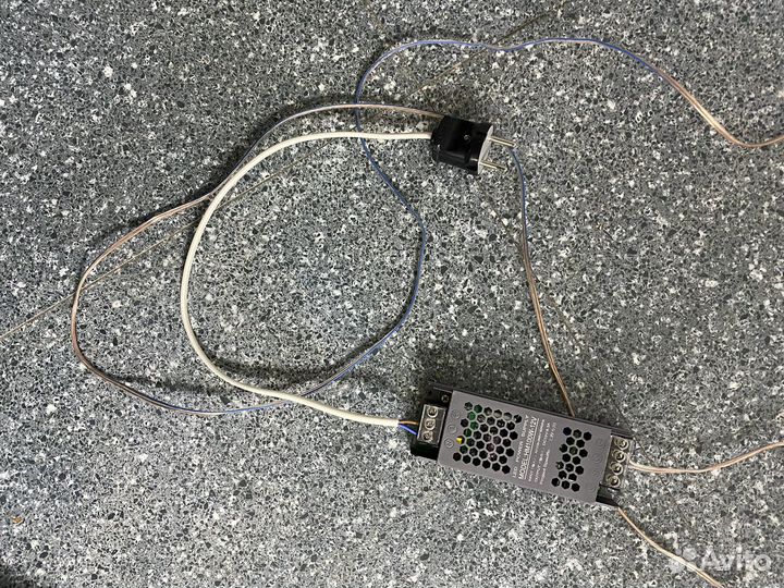 Неоновая вывеска кофе с собой