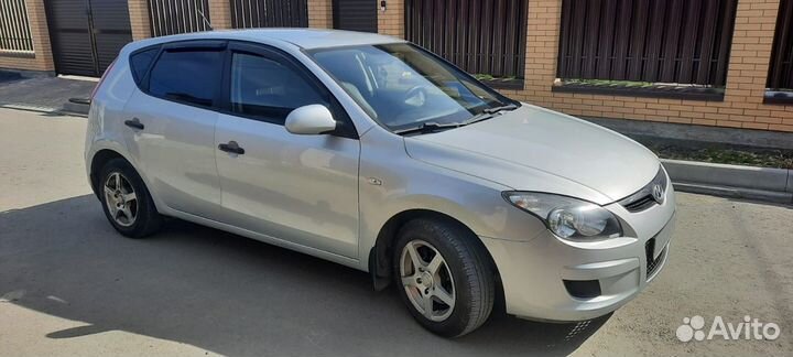 Hyundai i30 1.4 МТ, 2009, 298 932 км