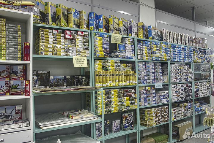 Сборная модель истребителя Яковлева тип 7Б (1:48)