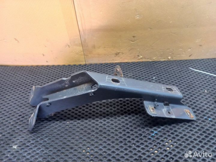 Кронштейн корпуса воздушного фильтра Mercedes