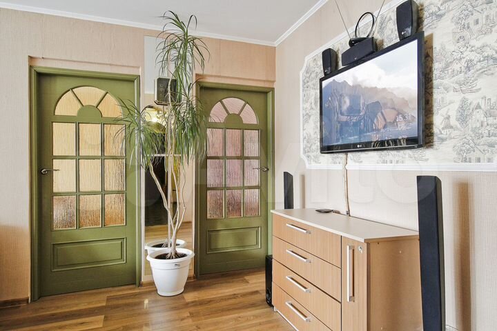 4-к. квартира, 98 м², 5/6 эт.