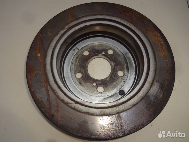Тормозной диск toyota ST246W зад лево