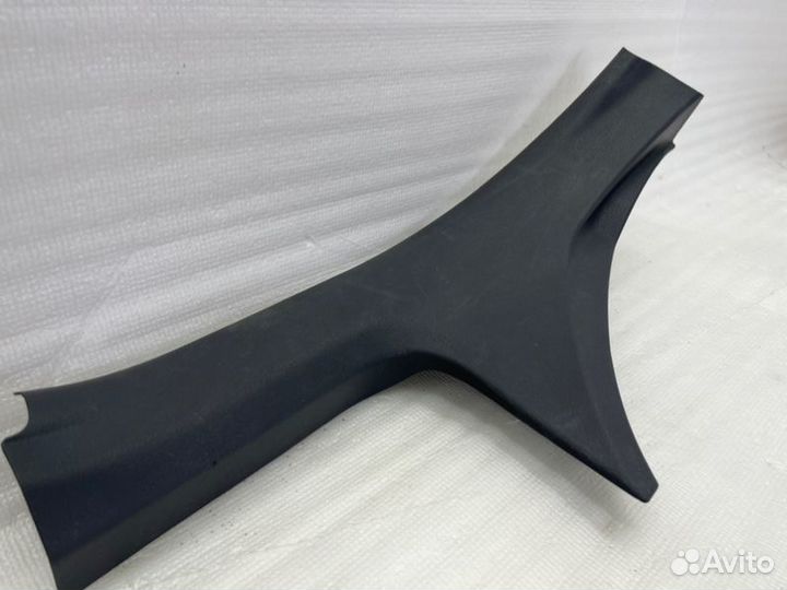 Накладка порога внутренняя задняя правая Toyota