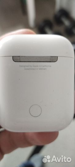 Беспроводные наушники apple airpods