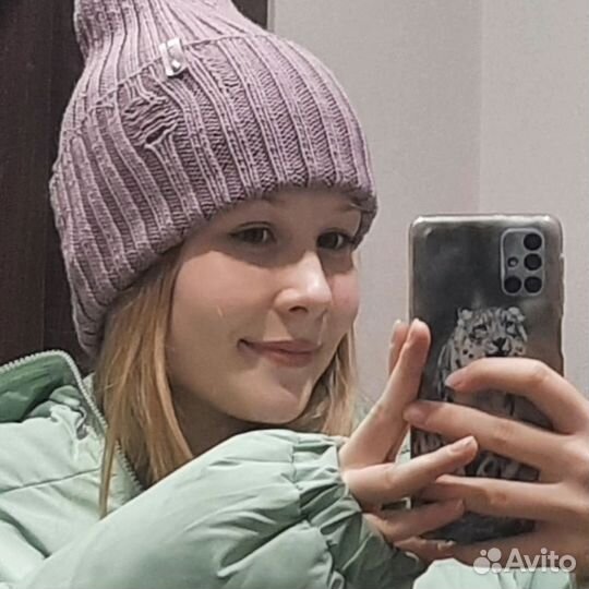 Шапка женская вязаная ручная работа