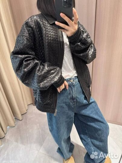 Кожаный бомбер Bottega Veneta