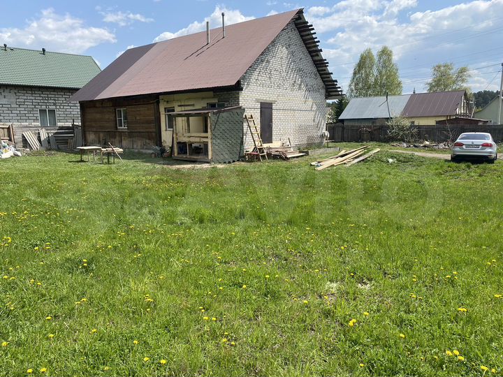 Дом 93 м² на участке 5 сот.