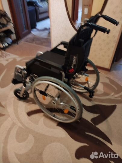 Инвалидная коляска новая
