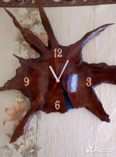 Оригинальный подарок-Часы. Спил корня дуба