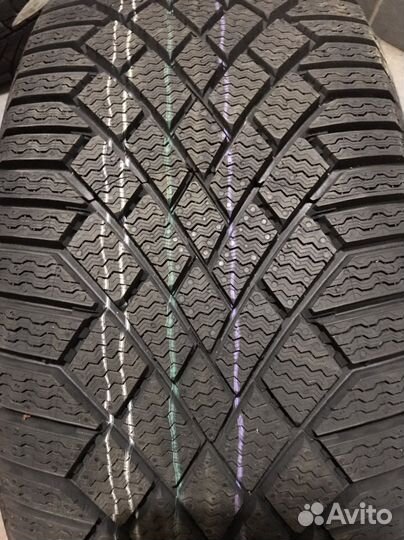 Continental ContiVikingContact 7 225/45 R17 94T