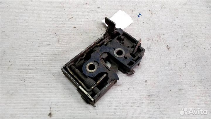 Замок двери задней правой volkswagen Passat B3