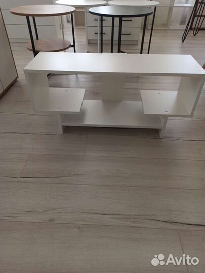 Тумба под тв белая