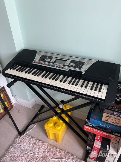 Синтезатор Yamaha PSR-350 + стойка
