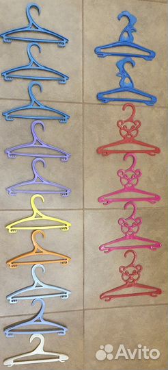 Вешалки плечики детские пластик(цена за все)