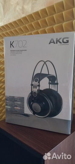 Новые (запечатанные) отличные наушники AKG K702