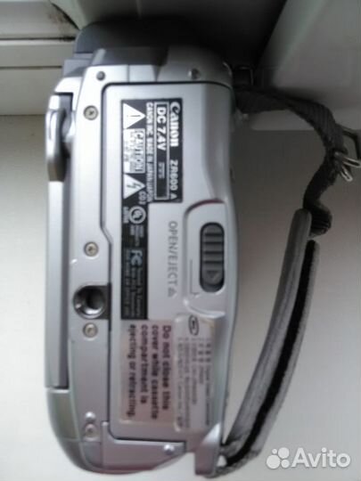 Видеокамера Сanon ZR-600- camcorder