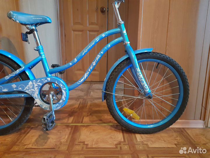 Фирменный подростковый Stern 20 колёса