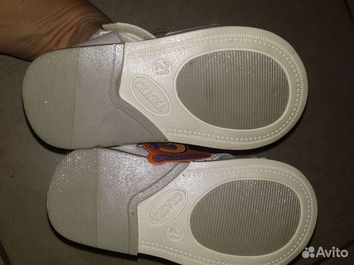 Босоножки для девочки 21 размер