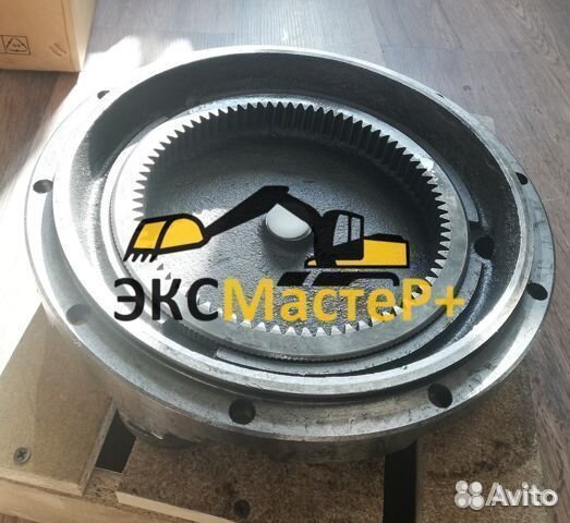 Крышка редуктора JCB JS 260