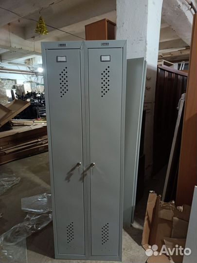 Шкаф металлический раздевалка