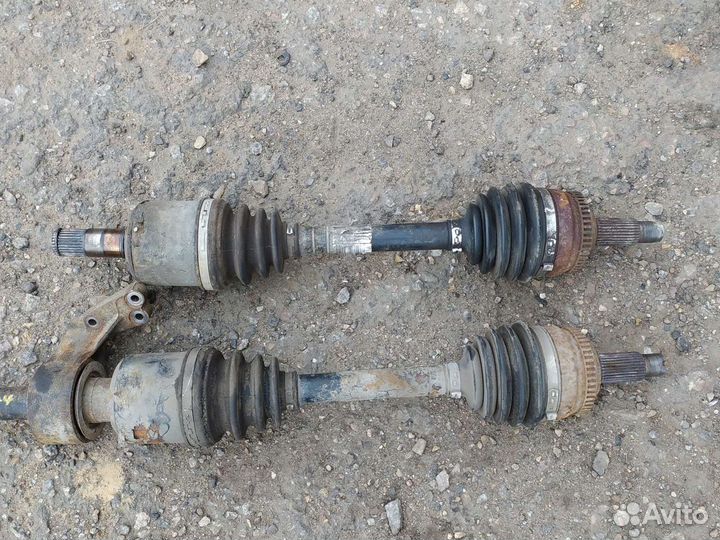Привод передний SsangYong actyon 2.0 TDI 2011 год