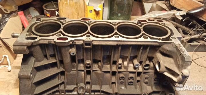 Двигатель B5244S Volvo S60 S80