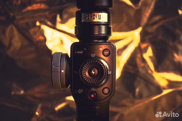 Стабилизатор Zhiyun smooth 4