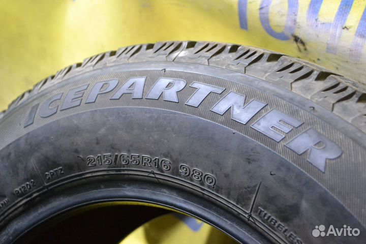 Bridgestone Ice Partner 215/65 R16