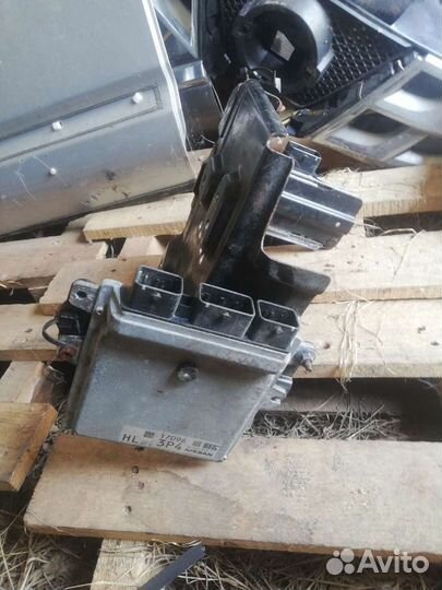 Блок управления двигателем ниссан