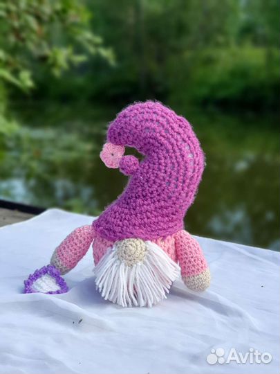 Гном ручной работы вязанный новый