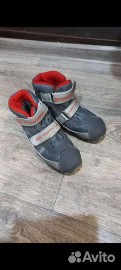 Ботинки лыжные