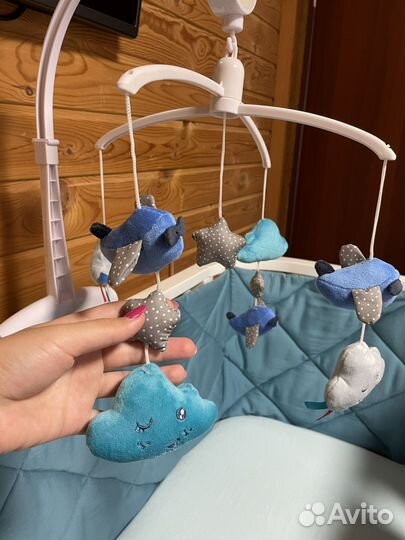 Мобиль в кроватку музыкальный
