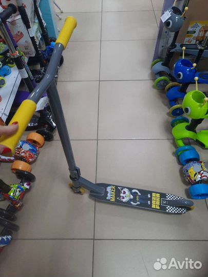 Трюковой самокат