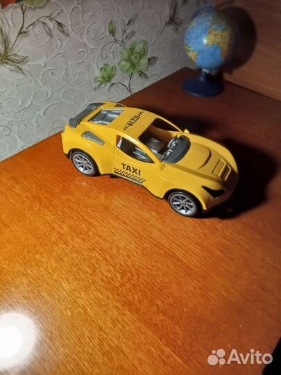 Модель автомобиля taxi