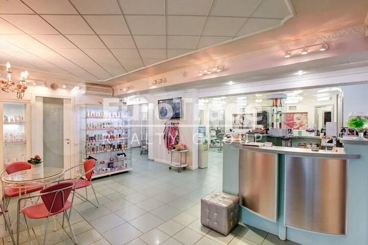 Сдам торговое помещение, 413 м²