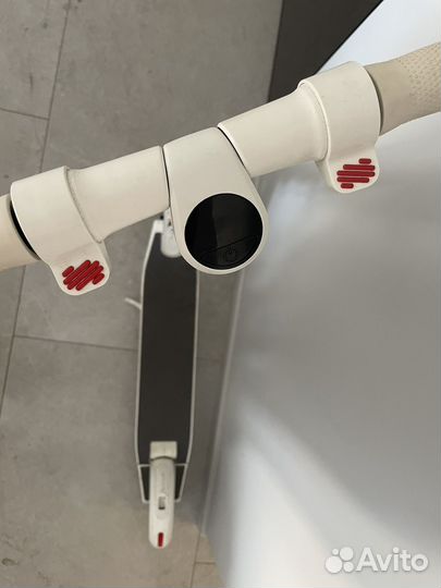 Электросамокат ninebot BY segway ES2 белый