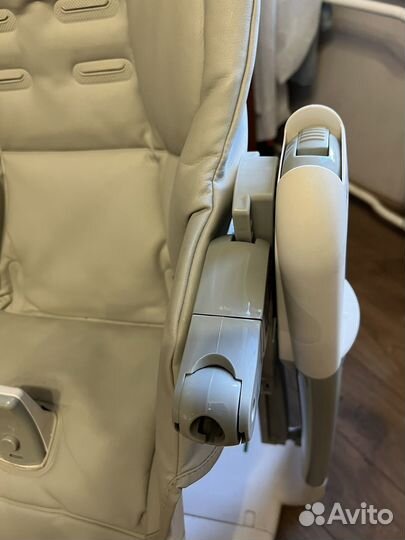 Стулльчик для кормления Peg Perego tatamia