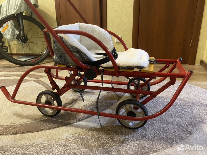 Детские санки на колесах