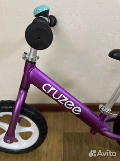 Беговел Cruzee Ultra Lite 12 EVA,фиолетовый