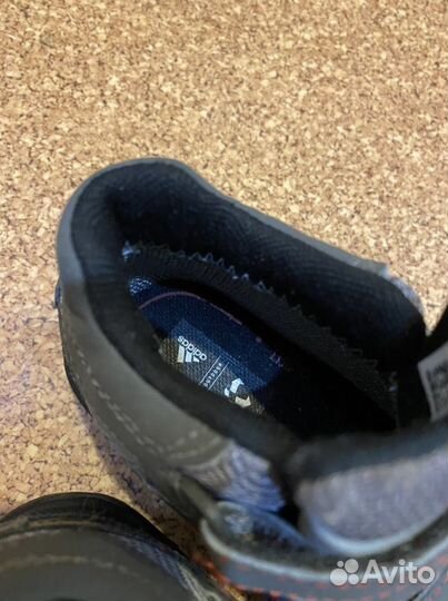 Кроссовки Adidas 21
