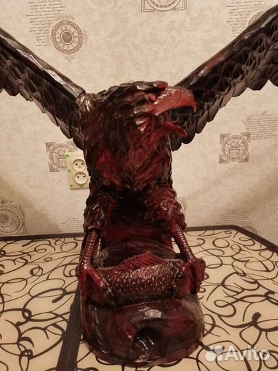 Резная фигура из дерева - 