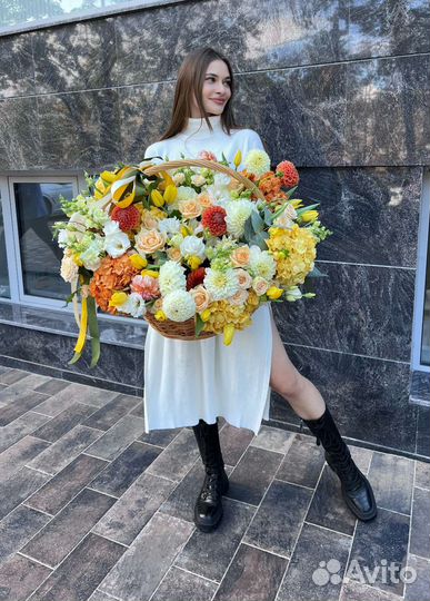 Корзина с цветами