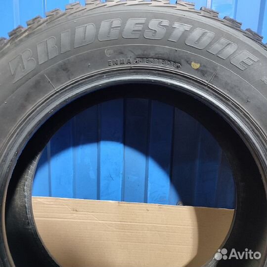 Bridgestone Ice Cruiser 5000 205/65 R16