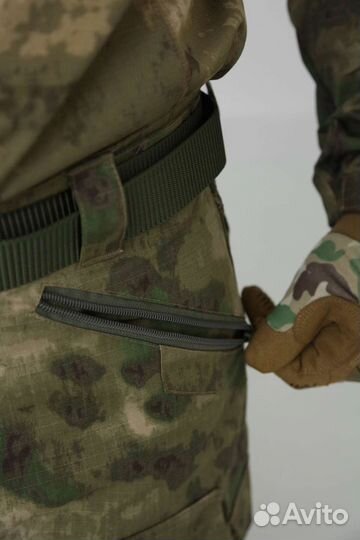 Боевой тактический костюм с наколенниками